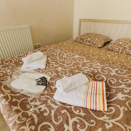 Затишні Apartments Біля Жд Вокзалу Ivano-Frankivsk Esterno foto