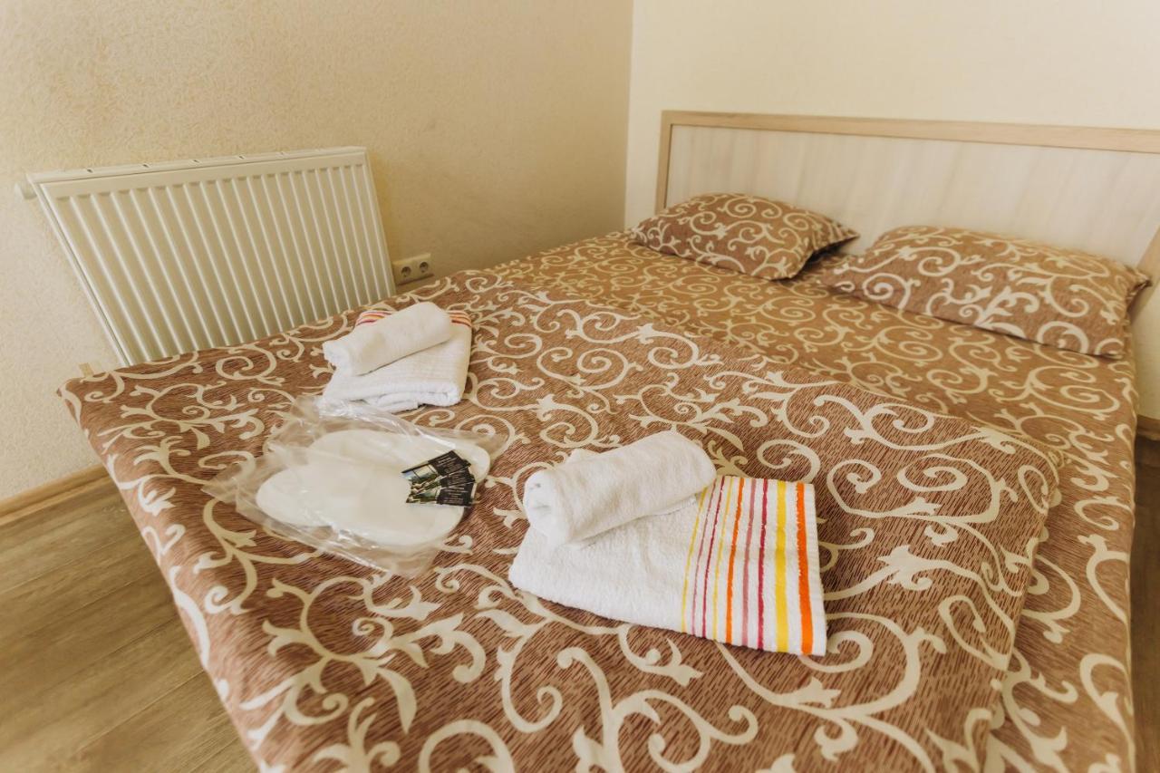 Затишні Apartments Біля Жд Вокзалу Ivano-Frankivsk Esterno foto