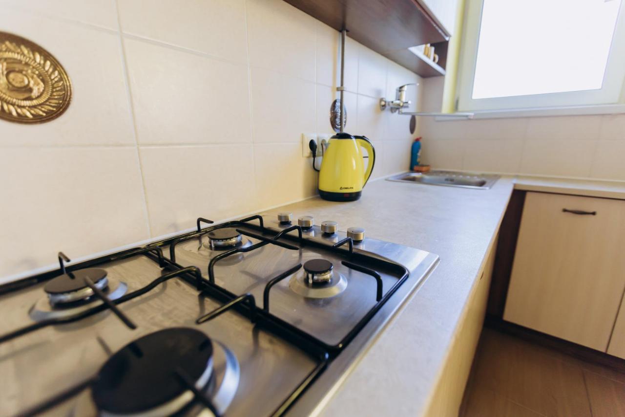 Затишні Apartments Біля Жд Вокзалу Ivano-Frankivsk Esterno foto